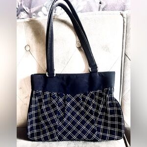 Women’s Vera Bradley Black and White Handbag/Purse